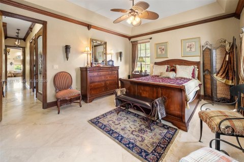 House in Miami Beach, Florida 5 bedrooms, 408.86 sq.m. № 2044087 - photo 21