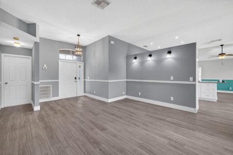Villa ou maison à vendre à Port St. Lucie, Floride: 3 chambres, 144.09 m2 № 2087442 - photo 3