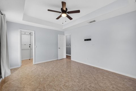 Villa ou maison à vendre à Port St. Lucie, Floride: 3 chambres, 144.09 m2 № 2087442 - photo 12