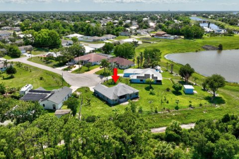 Villa ou maison à vendre à Port St. Lucie, Floride: 3 chambres, 144.09 m2 № 2087442 - photo 25
