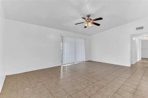 Villa ou maison à vendre à Orlando, Floride: 3 chambres, 113.62 m2 № 1598357 - photo 8