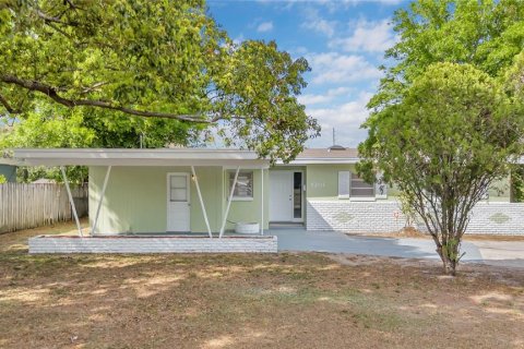 Villa ou maison à vendre à Orlando, Floride: 3 chambres, 113.62 m2 № 1598357 - photo 1