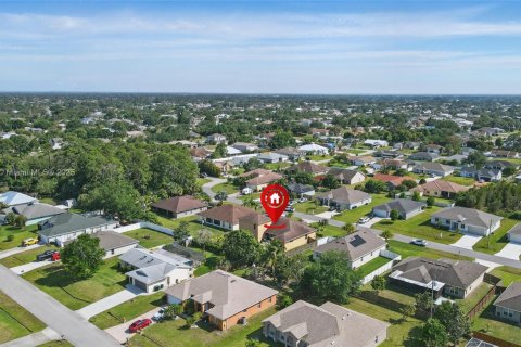 Снять в аренду виллу или дом в Порт-Сент-Луси, Флорида 5 спален, 260.22м2, № 1920153 - фото 4