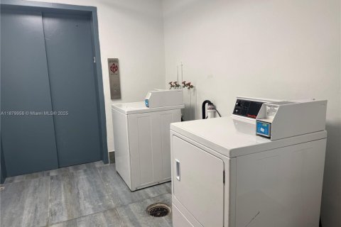 Copropriété à louer à Fort Lauderdale, Floride: 1 chambre, 65.96 m2 № 2019091 - photo 30