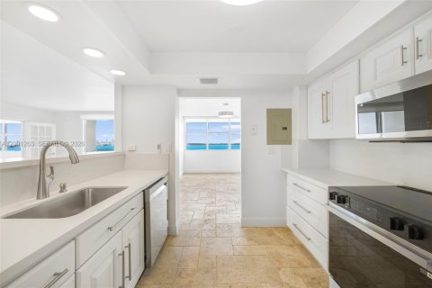 Copropriété à vendre à Miami, Floride: 3 chambres, 133.13 m2 № 2065373 - photo 19