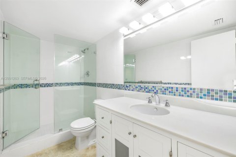 Copropriété à vendre à Miami, Floride: 3 chambres, 133.13 m2 № 2065373 - photo 25