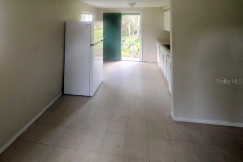 Appartement à louer à Wildwood, Floride: 2 chambres, 62.43 m2 № 2427474 - photo 2