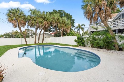 Villa ou maison à vendre à Saint Petersburg, Floride: 3 chambres, 200.67 m2 № 2349751 - photo 9