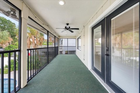 Villa ou maison à vendre à Saint Petersburg, Floride: 3 chambres, 200.67 m2 № 2349751 - photo 12