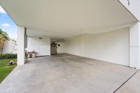 Villa ou maison à vendre à Saint Petersburg, Floride: 3 chambres, 200.67 m2 № 2349751 - photo 4