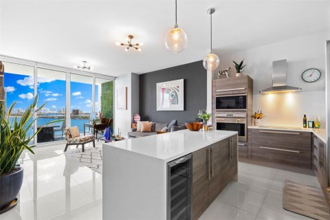 Condominio en venta en Miami, Florida, 2 dormitorios, 104.79 m2 № 1985140 - foto 5