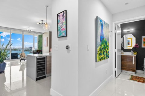 Condominio en venta en Miami, Florida, 2 dormitorios, 104.79 m2 № 1985140 - foto 4