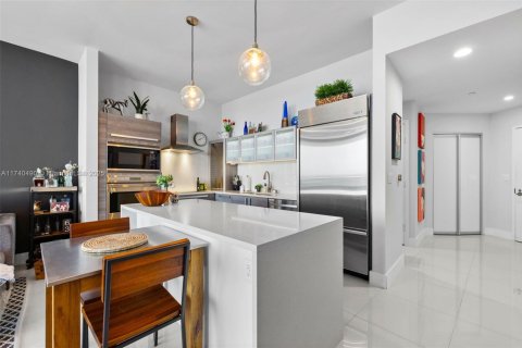 Condominio en venta en Miami, Florida, 2 dormitorios, 104.79 m2 № 1985140 - foto 12