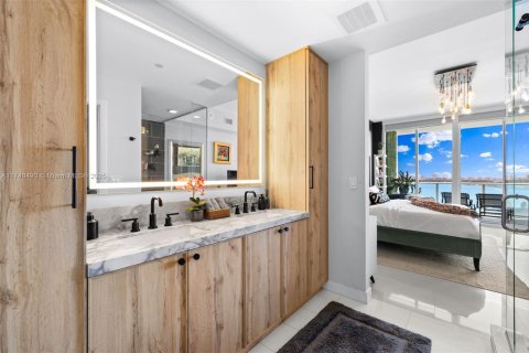 Condominio en venta en Miami, Florida, 2 dormitorios, 104.79 m2 № 1985140 - foto 27