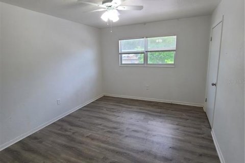 Townhouse in Gainesville, Florida 2 bedrooms, 86.4 sq.m. № 1718210 - photo 11