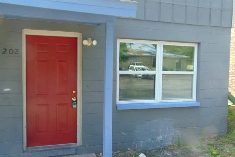 Townhouse in Gainesville, Florida 2 bedrooms, 86.4 sq.m. № 1718210 - photo 2