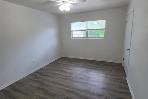 Townhouse in Gainesville, Florida 2 bedrooms, 86.4 sq.m. № 1718210 - photo 10