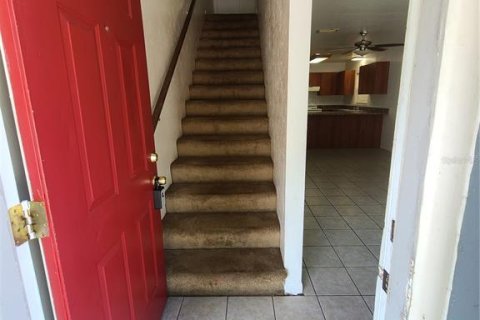 Townhouse in Gainesville, Florida 2 bedrooms, 86.4 sq.m. № 1718210 - photo 3