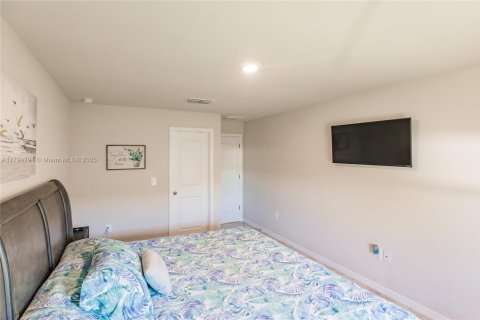 Villa ou maison à vendre à Cape Coral, Floride: 3 chambres, 140.75 m2 № 1860941 - photo 19