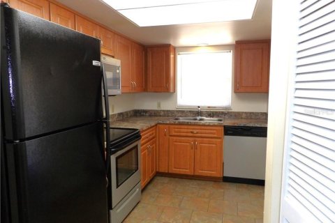 Casa en venta en Inverness, Florida, 2 dormitorios, 97.64 m2 № 2095301 - foto 2