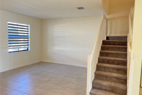 Touwnhouse à vendre à Hialeah, Floride: 3 chambres, 153.29 m2 № 1954464 - photo 7
