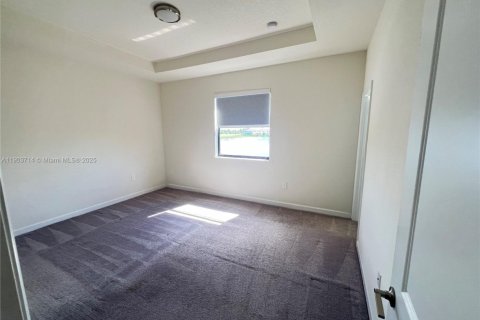 Touwnhouse à vendre à Hialeah, Floride: 3 chambres, 153.29 m2 № 1954464 - photo 22