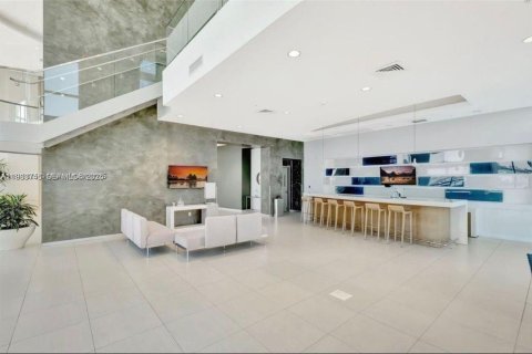 Купить кондоминиум в Майами, Флорида 55.18м2, № 2054817 - фото 12