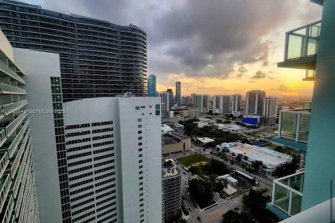 Купить кондоминиум в Майами, Флорида 55.18м2, № 2054817 - фото 27