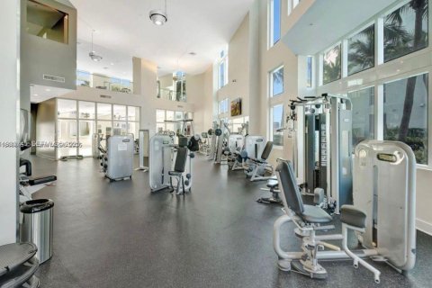 Купить кондоминиум в Майами, Флорида 55.18м2, № 2054817 - фото 7