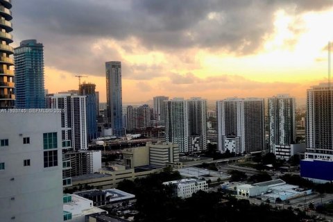 Купить кондоминиум в Майами, Флорида 55.18м2, № 2054817 - фото 28