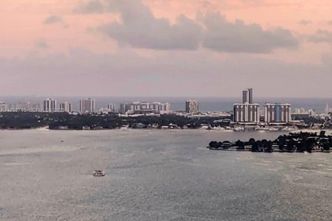 Купить кондоминиум в Майами, Флорида 55.18м2, № 2054817 - фото 24