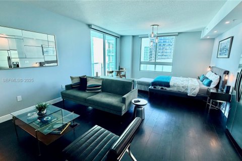 Купить кондоминиум в Майами, Флорида 55.18м2, № 2054817 - фото 17