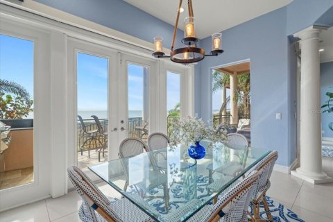 Casa en venta en Treasure Island, Florida, 5 dormitorios, 463.4 m2 № 2198874 - foto 26