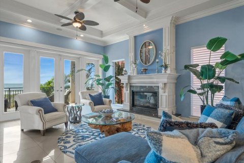 Casa en venta en Treasure Island, Florida, 5 dormitorios, 463.4 m2 № 2198874 - foto 12