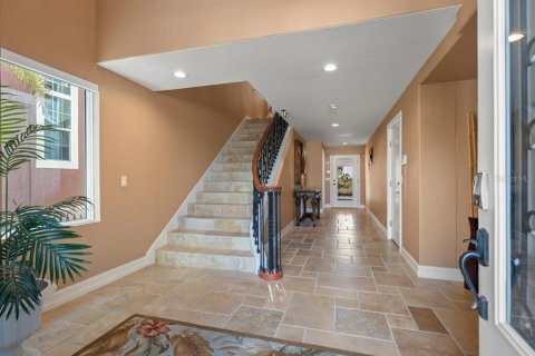Casa en venta en Treasure Island, Florida, 5 dormitorios, 463.4 m2 № 2198874 - foto 8