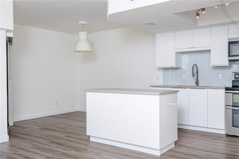 Condominio en venta en Safety Harbor, Florida, 1 dormitorio, 65.03 m2 № 1918029 - foto 10