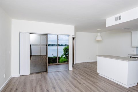 Condominio en venta en Safety Harbor, Florida, 1 dormitorio, 65.03 m2 № 1918029 - foto 6