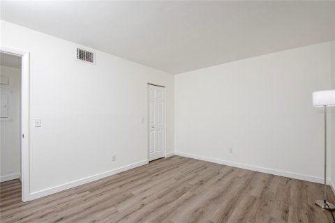 Condominio en venta en Safety Harbor, Florida, 1 dormitorio, 65.03 m2 № 1918029 - foto 14