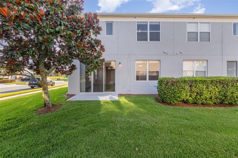 Townhouse in Orlando, Florida 2 bedrooms, 191.29 sq.m. № 1851734 - photo 26