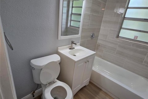 Villa ou maison à vendre à Orlando, Floride: 4 chambres, 146.97 m2 № 2388762 - photo 21