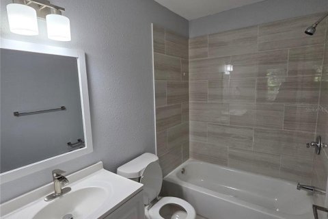 Villa ou maison à vendre à Orlando, Floride: 4 chambres, 146.97 m2 № 2388762 - photo 14