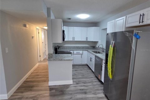 Villa ou maison à vendre à Orlando, Floride: 4 chambres, 146.97 m2 № 2388762 - photo 6