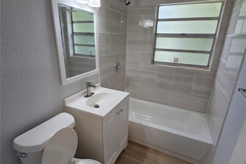 Villa ou maison à vendre à Orlando, Floride: 4 chambres, 146.97 m2 № 2388762 - photo 20
