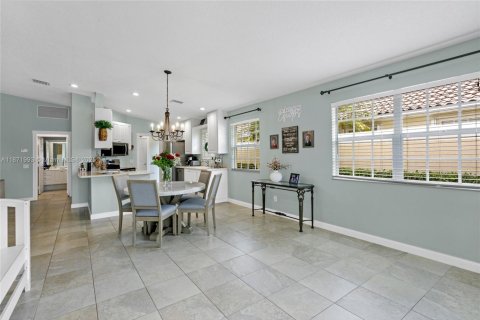 House in Wellington, Florida 2 bedrooms, 141.77 sq.m. № 1920230 - photo 10