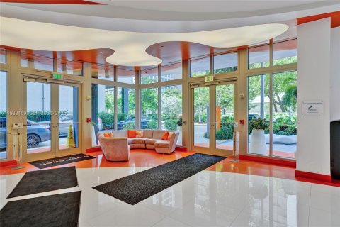 Condo in Miami, Florida  № 1991024 - photo 29