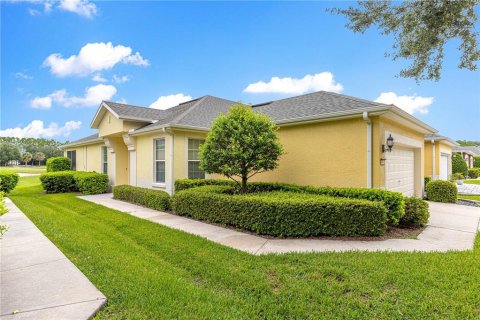 House in Ocala, Florida 2 bedrooms, 144.56 sq.m. № 1904284 - photo 1