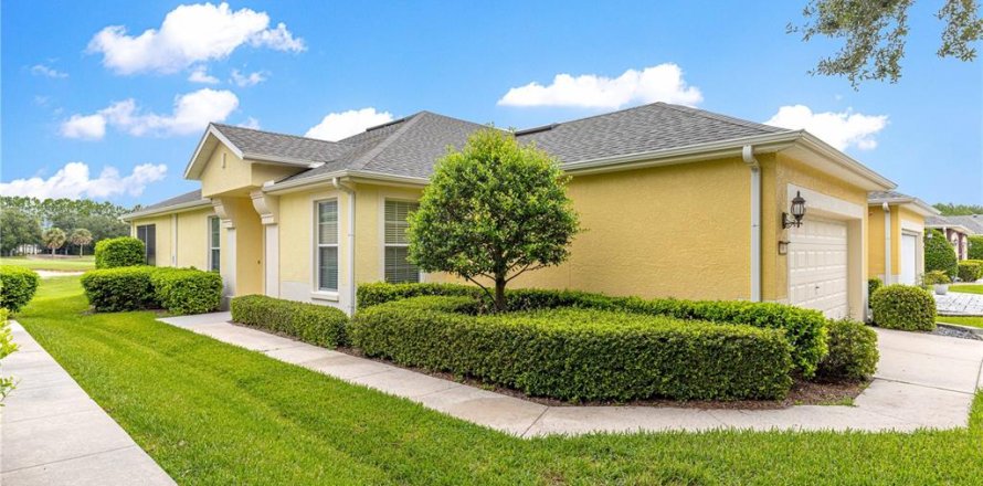 House in Ocala, Florida 2 bedrooms, 144.56 sq.m. № 1904284