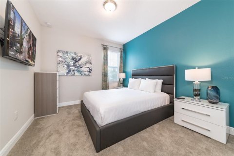 Casa en venta en Kissimmee, Florida, 5 dormitorios, 239.13 m2 № 1810158 - foto 13