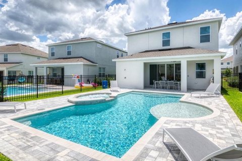 Casa en venta en Kissimmee, Florida, 5 dormitorios, 239.13 m2 № 1810158 - foto 3