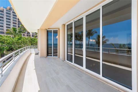 Condo in Miami, Florida, 3 bedrooms  № 2383120 - photo 20
